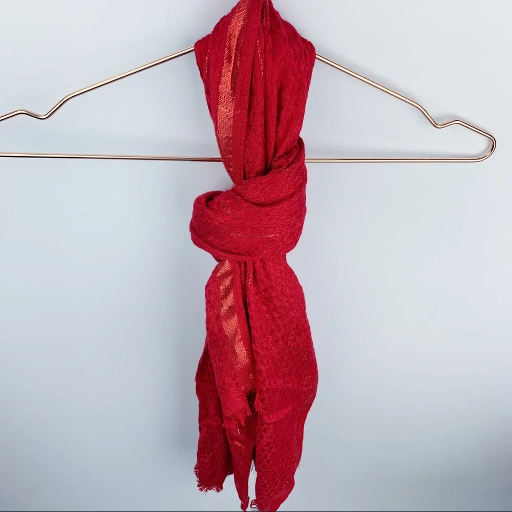Red‎ Weaved Knit Shimmer Scarf